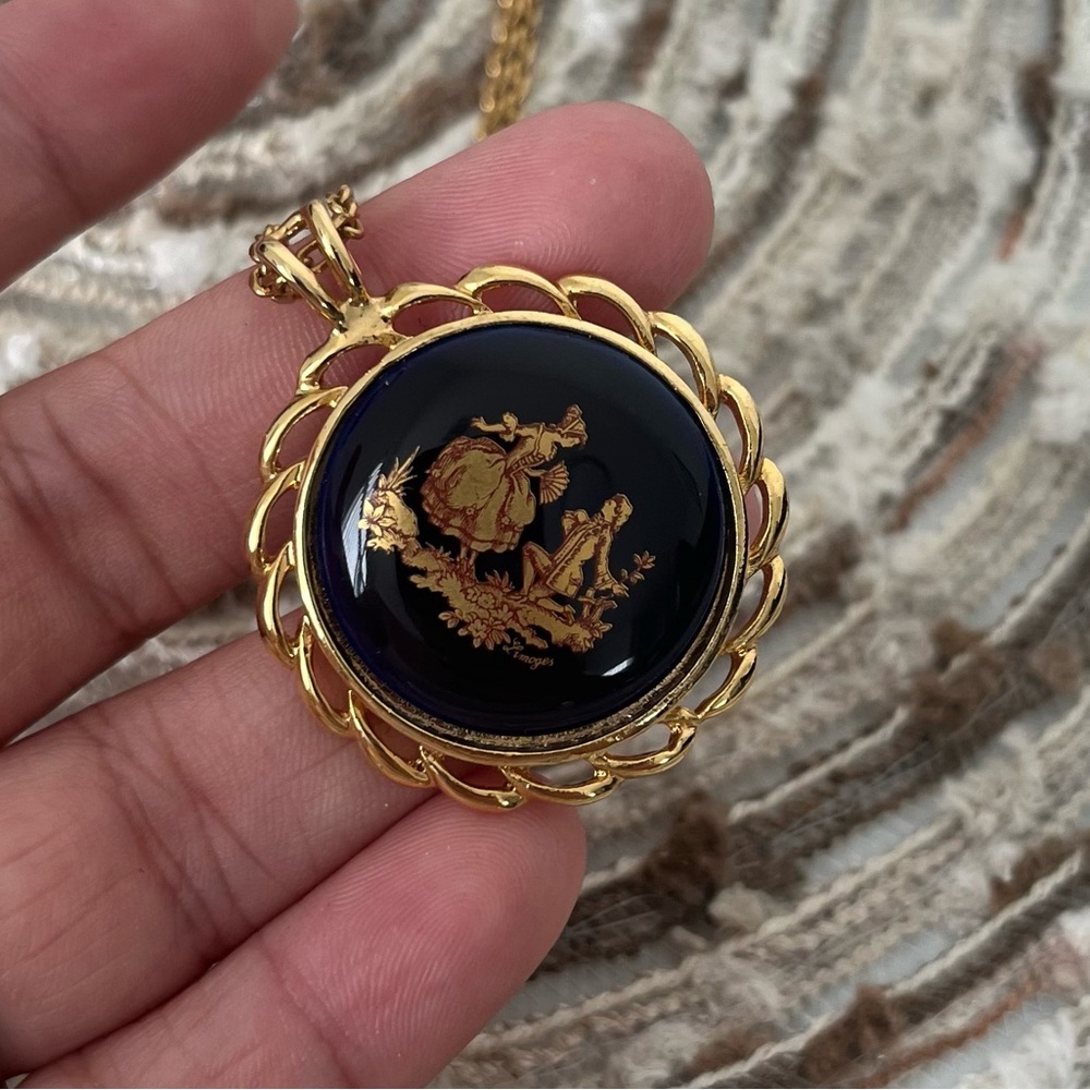 VINTAGE FLORENZA LIMOGES PORCELAIN DOMED CAMEO PENDANT NECKLACE CHAIN FRANCE